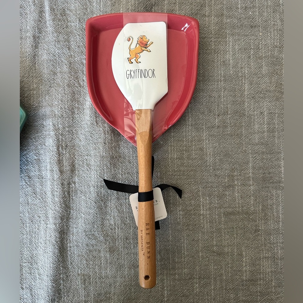 Rae Dunn Harry Potter spatula set